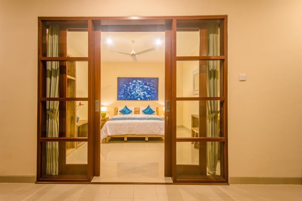 Villa Tepi Sungai Legian Zimmer foto