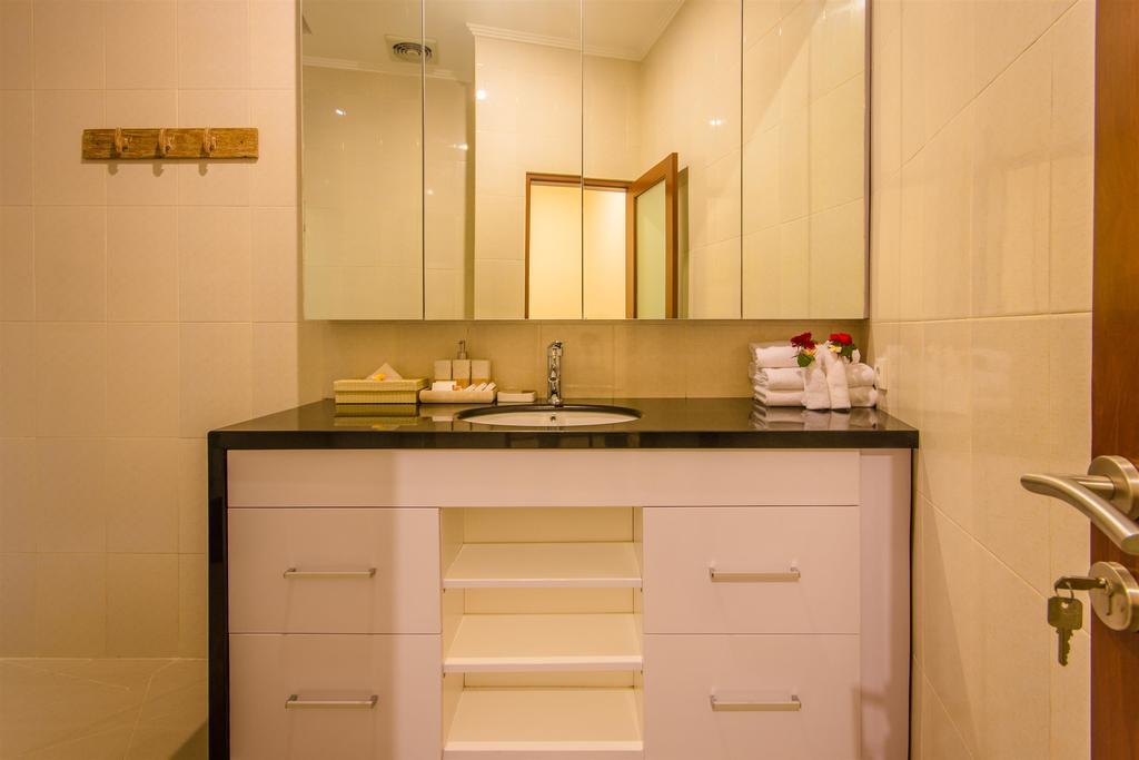 Villa Tepi Sungai Legian Zimmer foto