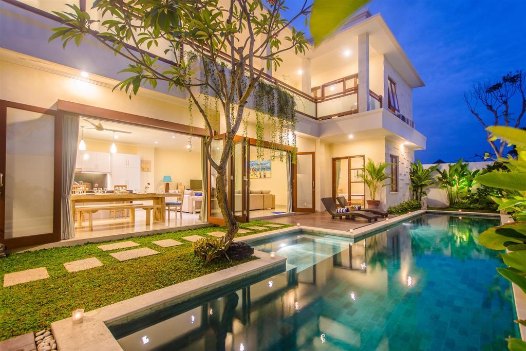 Villa Tepi Sungai Legian Zimmer foto