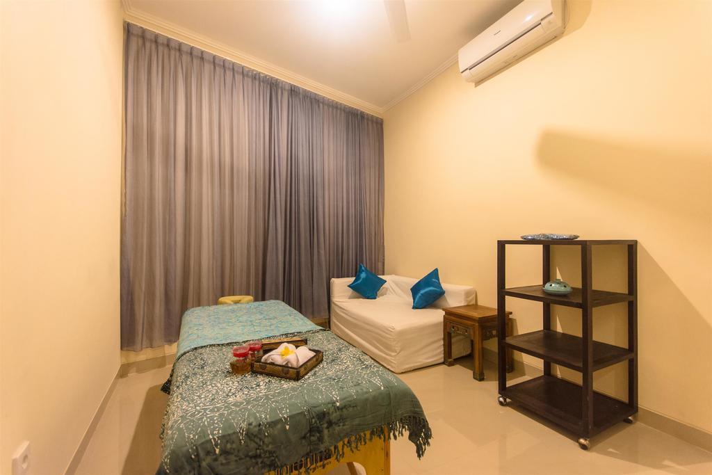 Villa Tepi Sungai Legian Zimmer foto