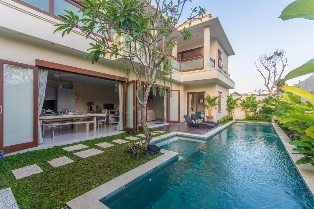 Villa Tepi Sungai Legian Zimmer foto